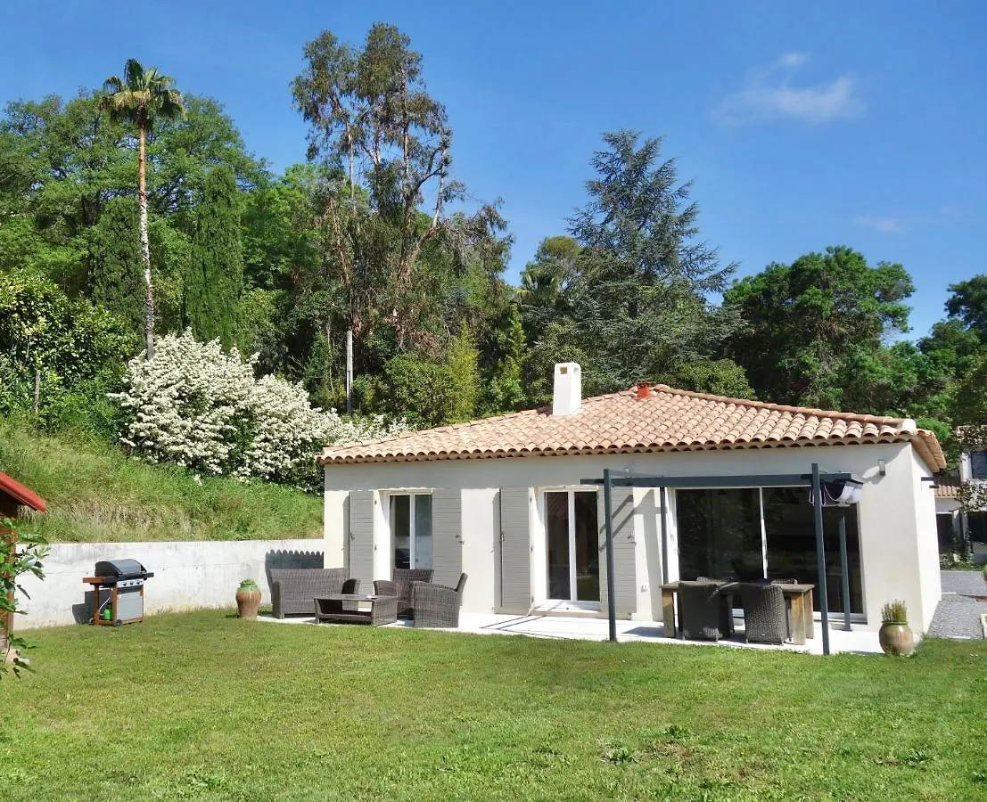 Les Yuccas -Maison Neuve Avec Un Jardin A Saint Paul De Vence contacts
