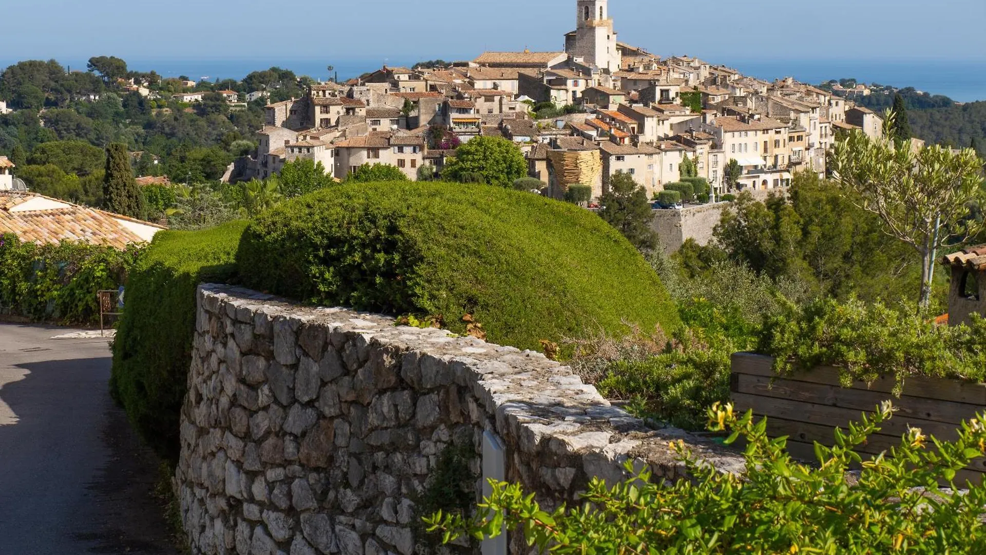 Les Yuccas -Maison Neuve Avec Un Jardin A Saint Paul De Vence France